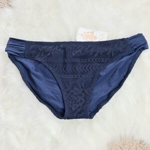 New Becca Swim Navy Blue Crochet Lace Hipster Bikini Bottoms Ruched Size X Large